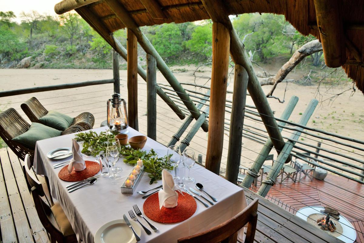 Cedarberg Travel | Rhino Post Safari Lodge