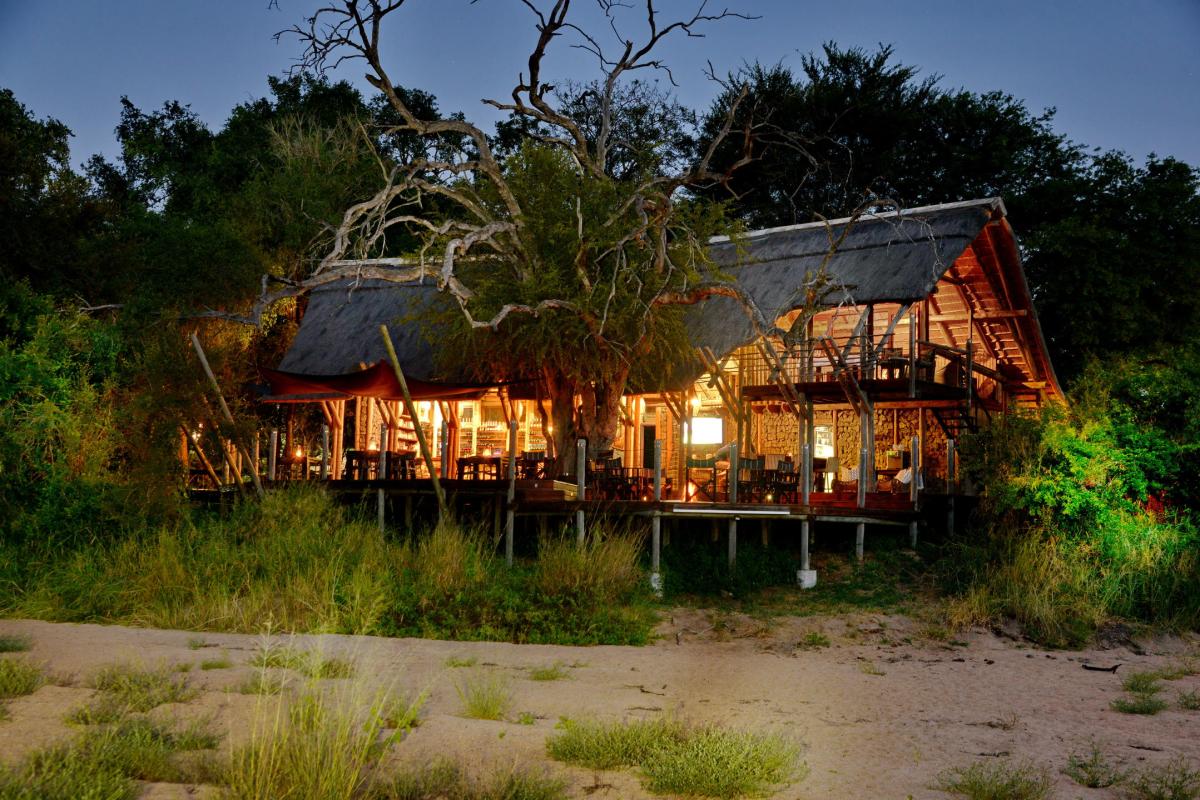 Cedarberg Travel | Rhino Post Safari Lodge