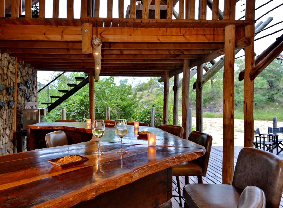 Cedarberg Travel | Rhino Post Safari Lodge