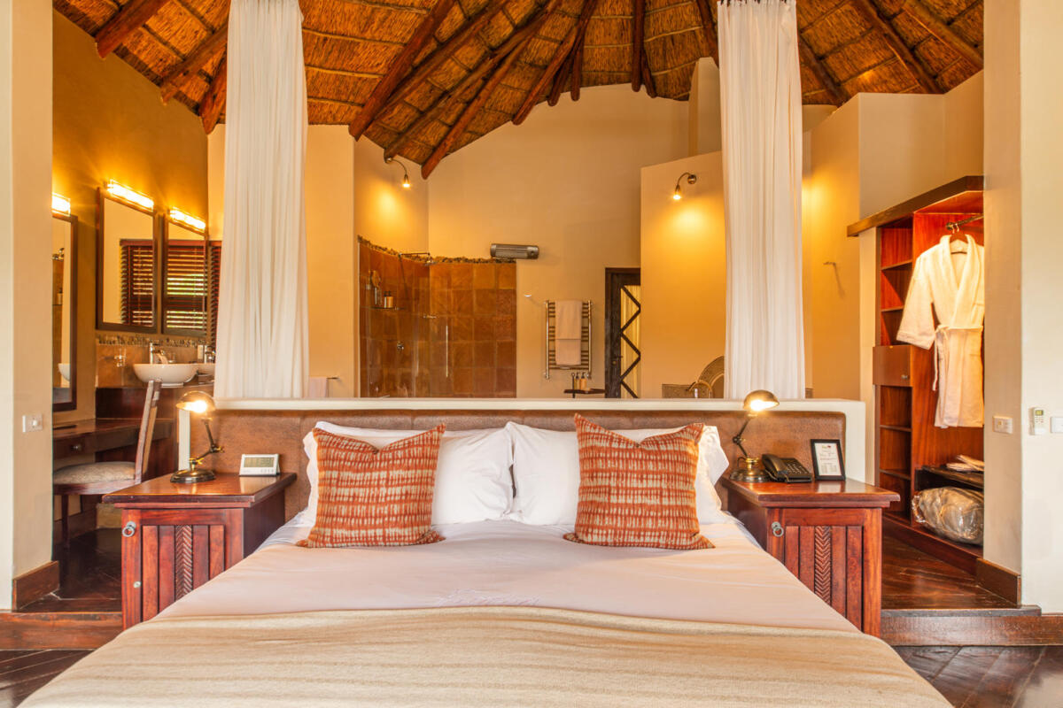 Cedarberg Travel | Pumba Water Lodge