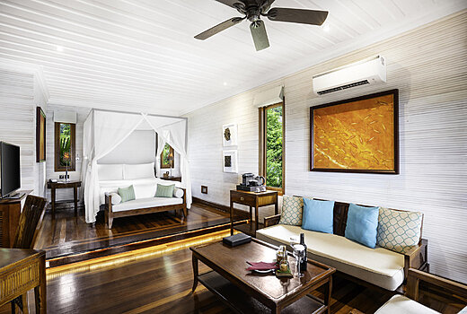 King Premium Oceanfront Villa