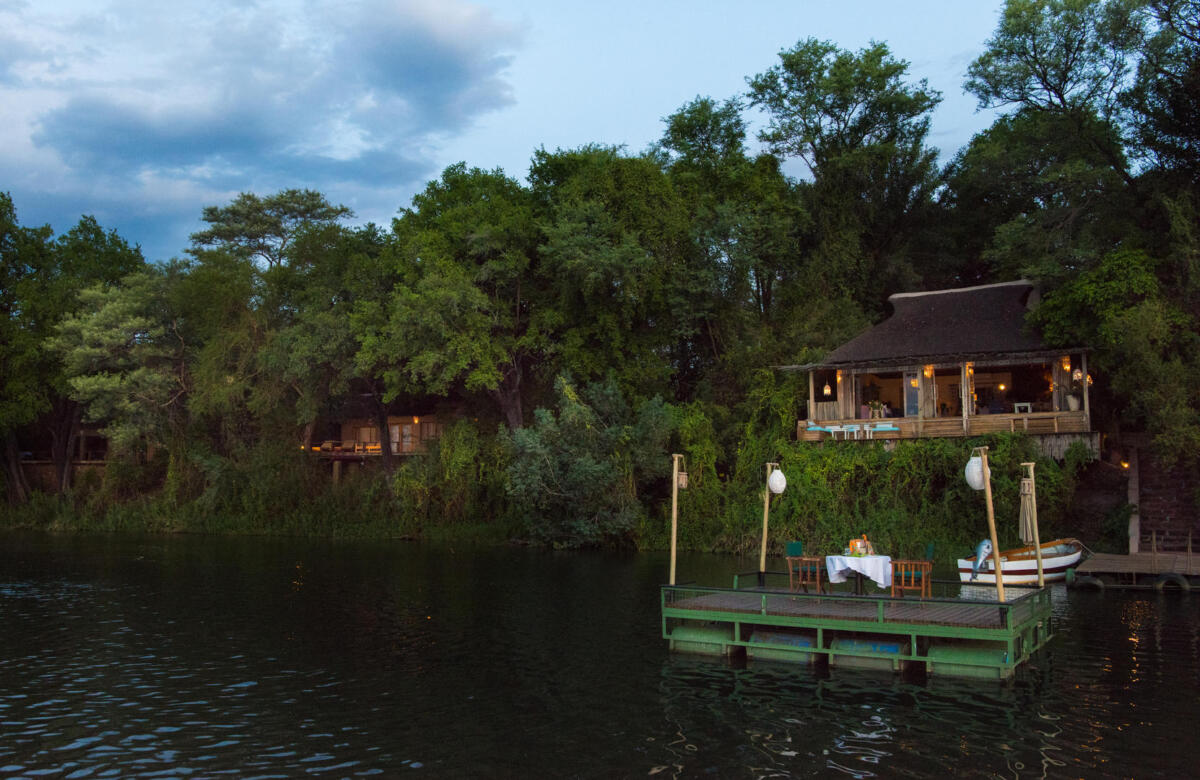 Cedarberg Travel | Sindabezi Island Lodge