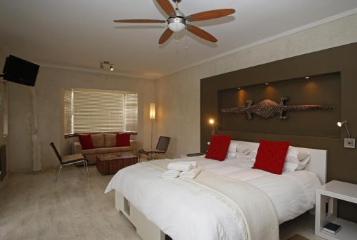 Family Room (Max 4 Person) 