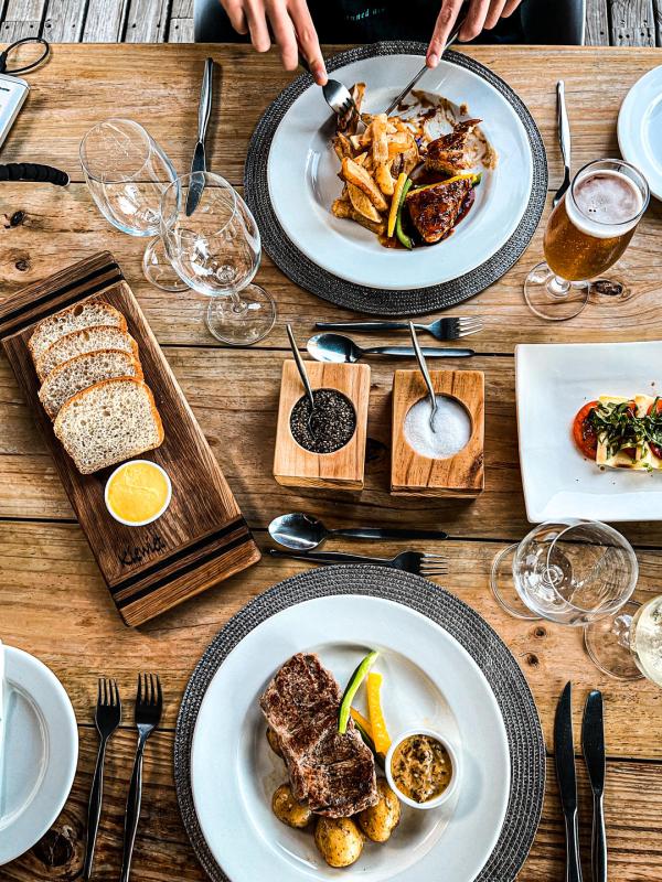 Cedarberg Travel | Hog Hollow Country Lodge