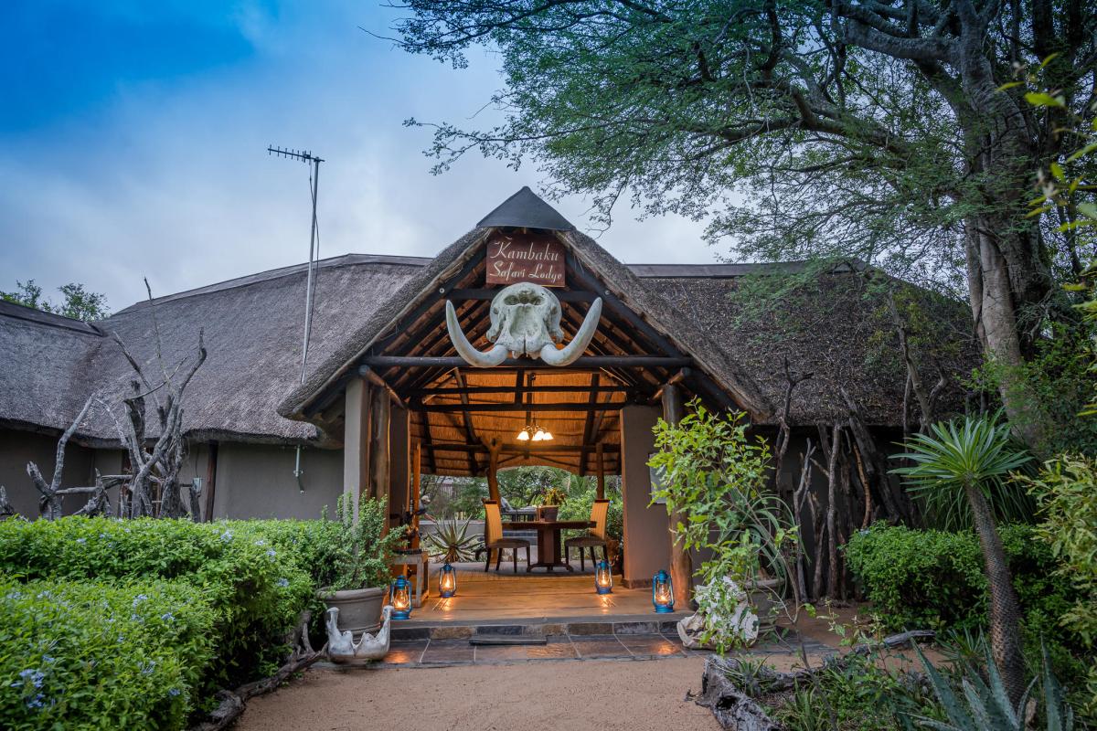 Cedarberg Travel | Kambaku Safari Lodge