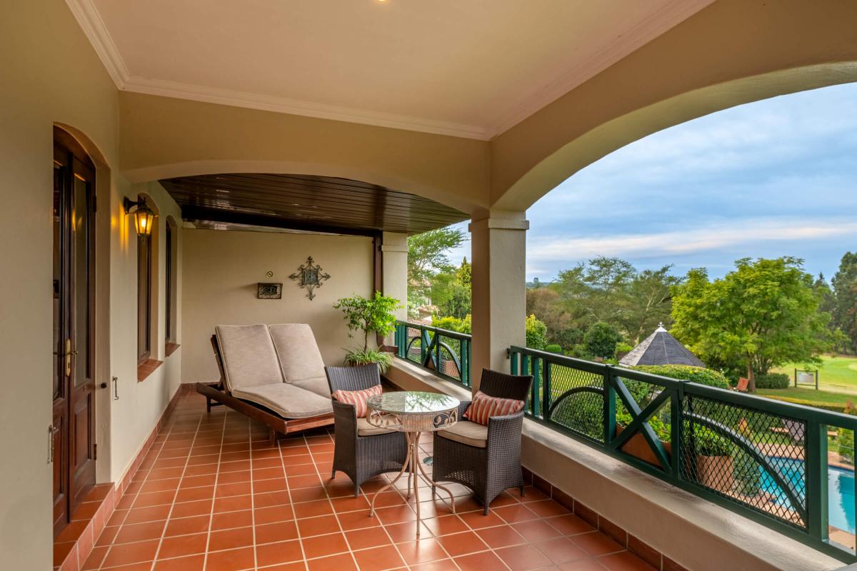 Cedarberg Travel | Oliver's Hotel & Restaurant