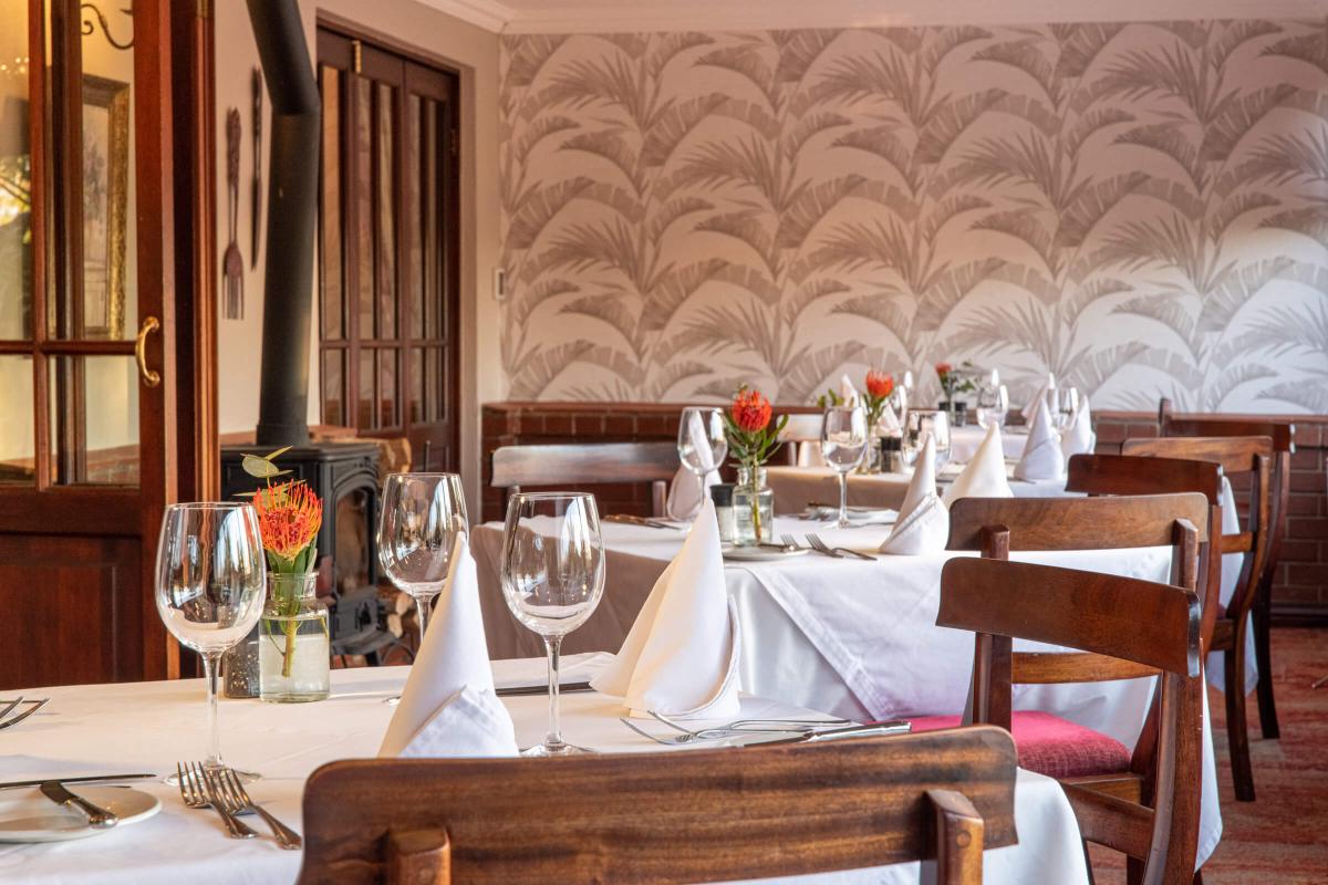 Cedarberg Travel | Oliver's Hotel & Restaurant