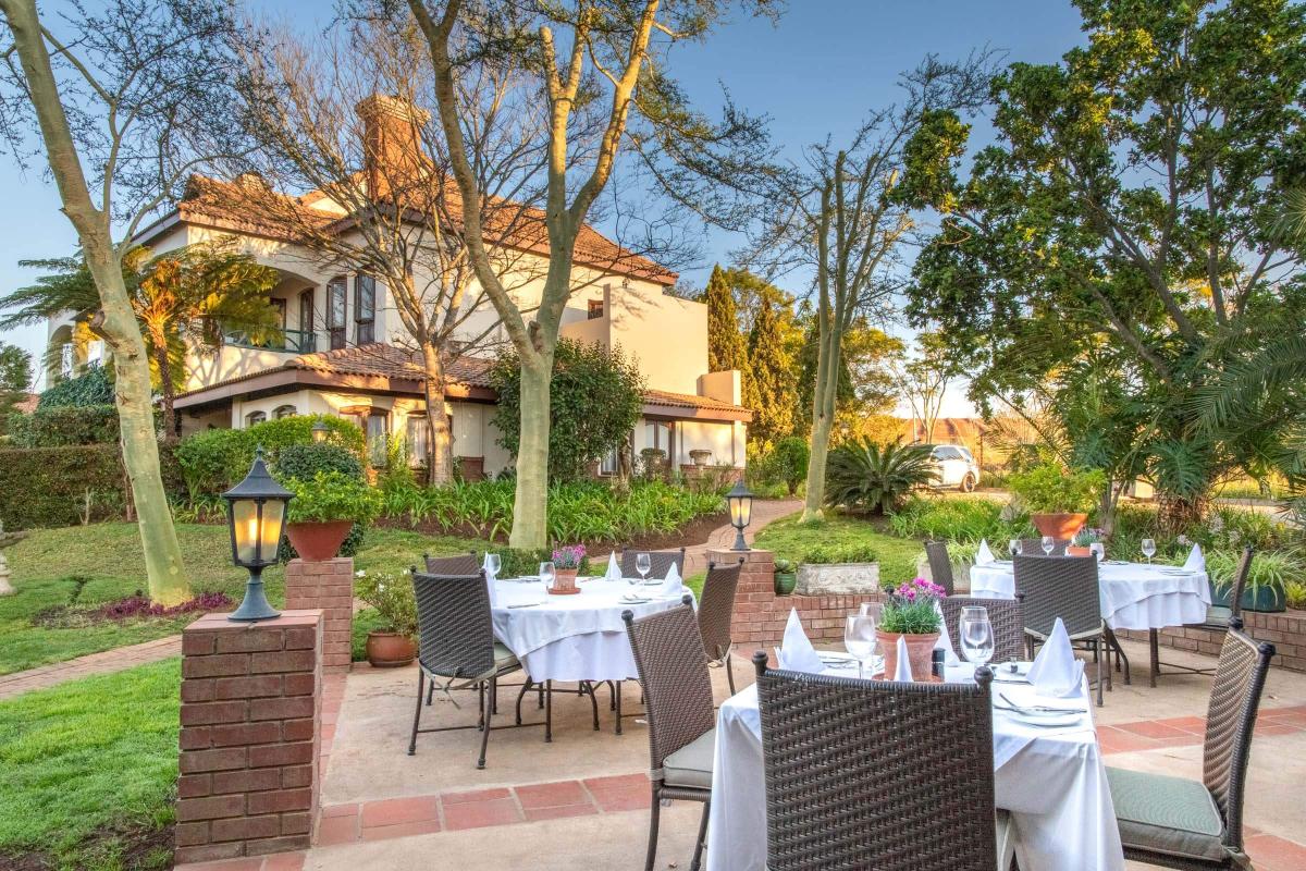 Cedarberg Travel | Oliver's Hotel & Restaurant