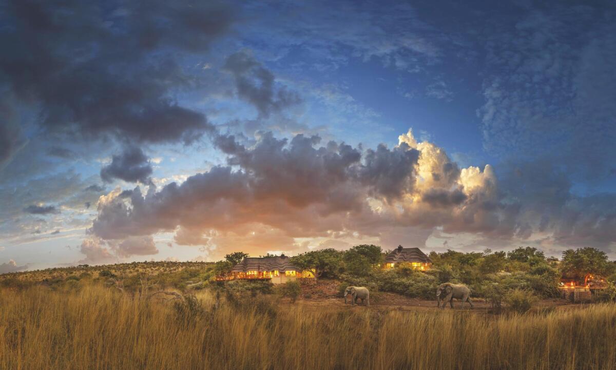 Cedarberg Travel | Tuningi Safari Lodge