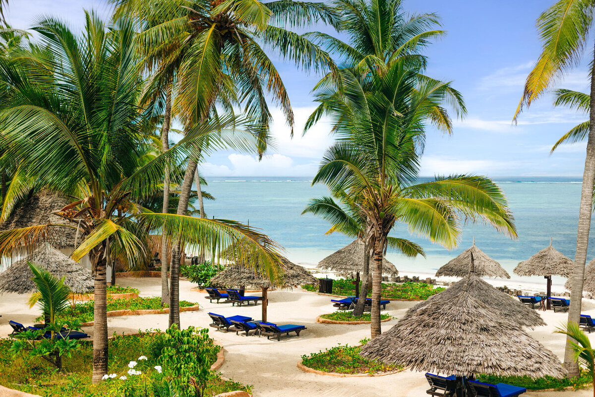 Cedarberg Travel | Breezes Beach Club & Spa