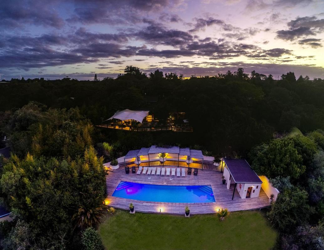 Cedarberg Travel | Hog Hollow Country Lodge