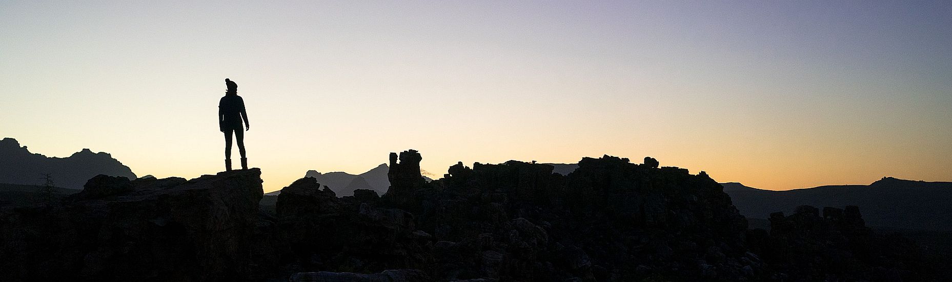 Gen-Cederberg-Hiker-sunset-SS-741447940