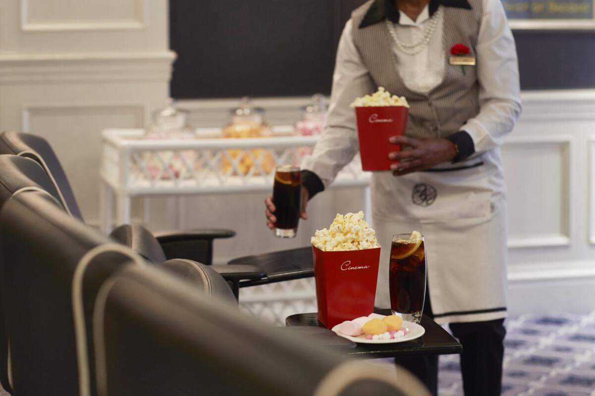 Cedarberg Travel | Oyster Box Hotel