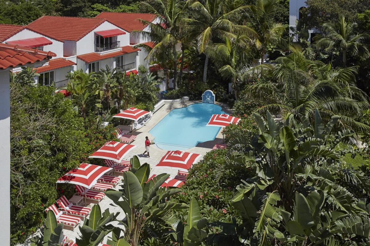 Cedarberg Travel | Oyster Box Hotel