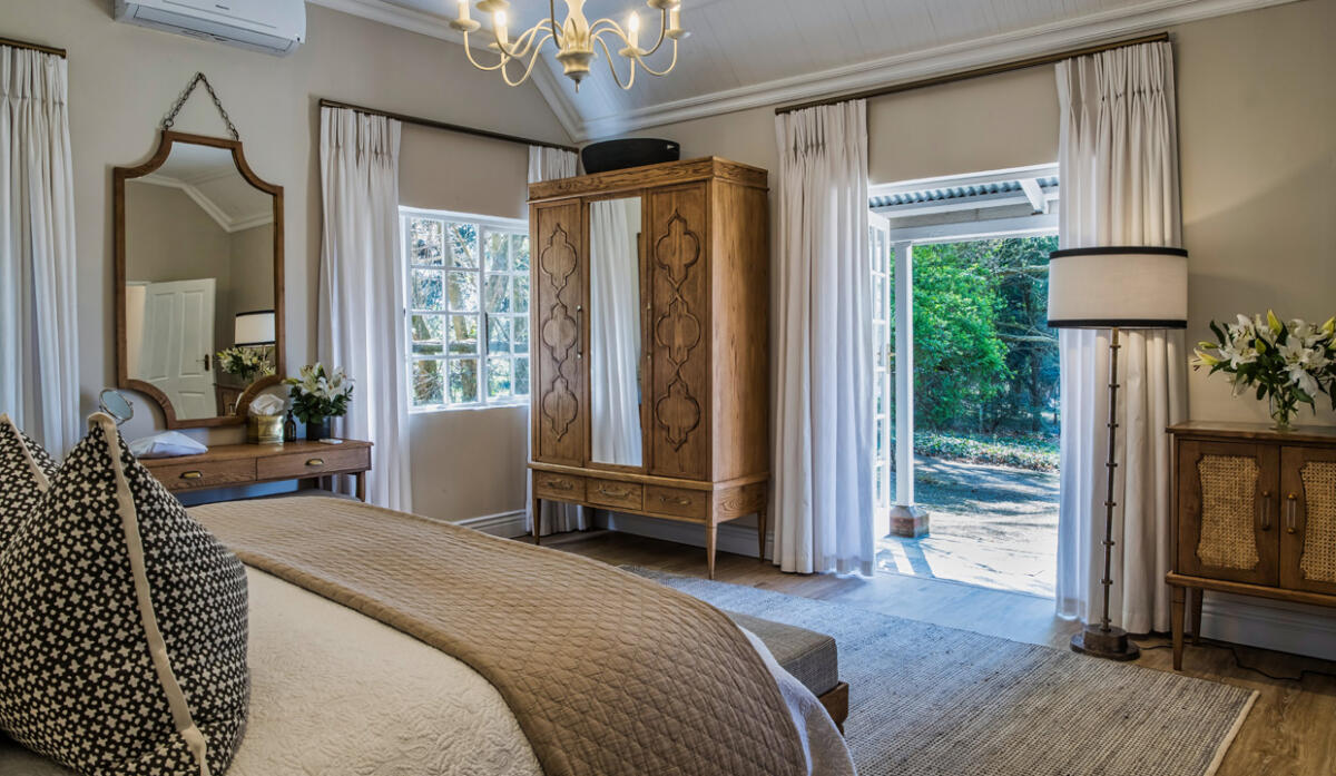 Cedarberg Travel | Hartford House