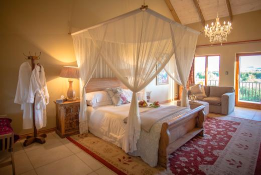 Superior Honeymoon Suite