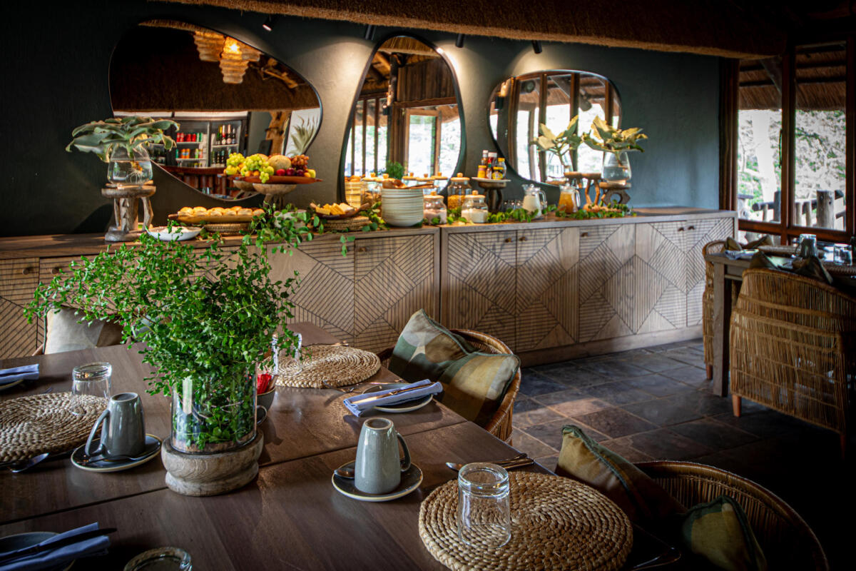 Cedarberg Travel | Rhino River Lodge