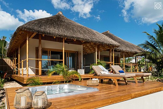 Jacuzzi Bungalow