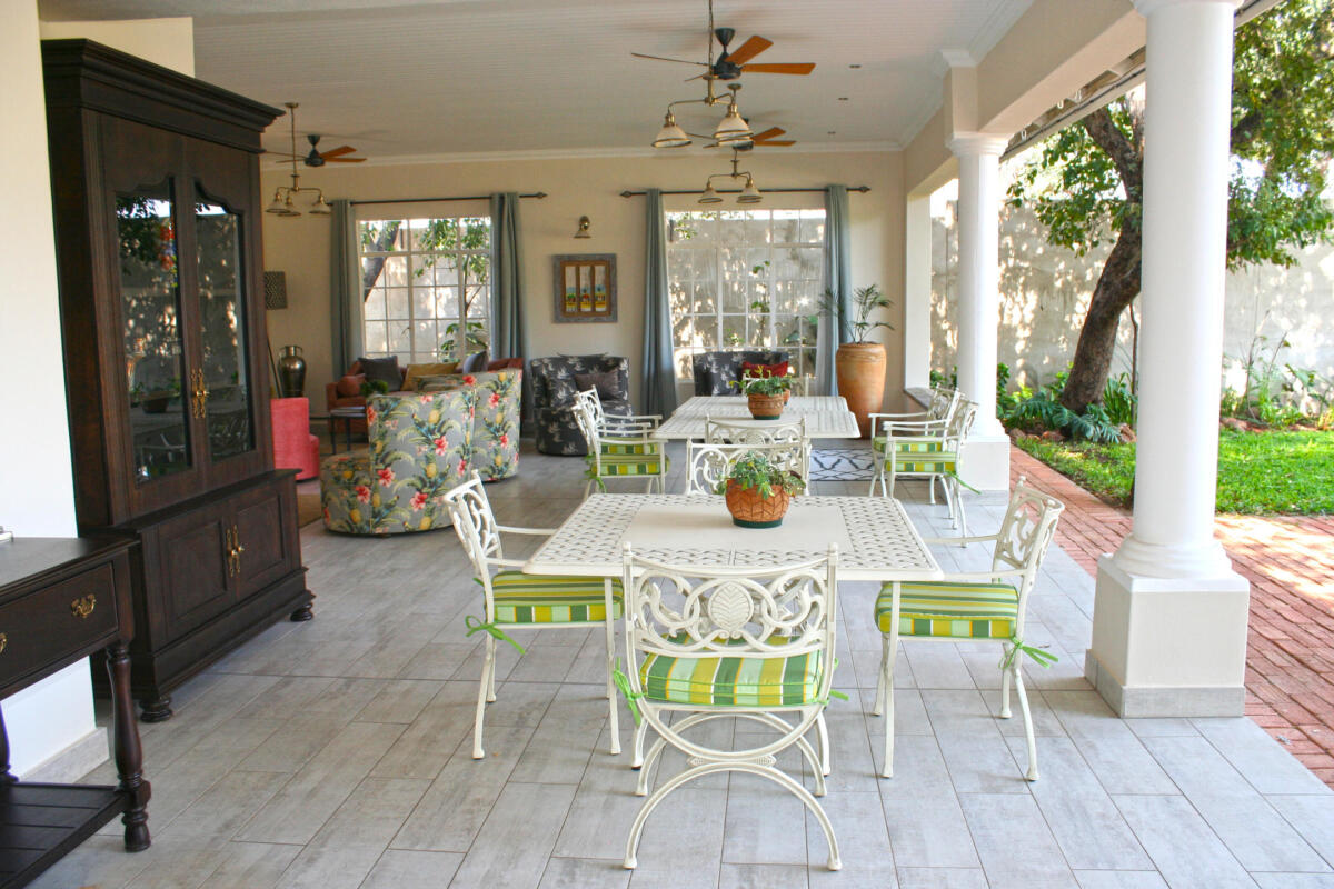 Cedarberg Travel | Batonka Guest Lodge, Victoria Falls