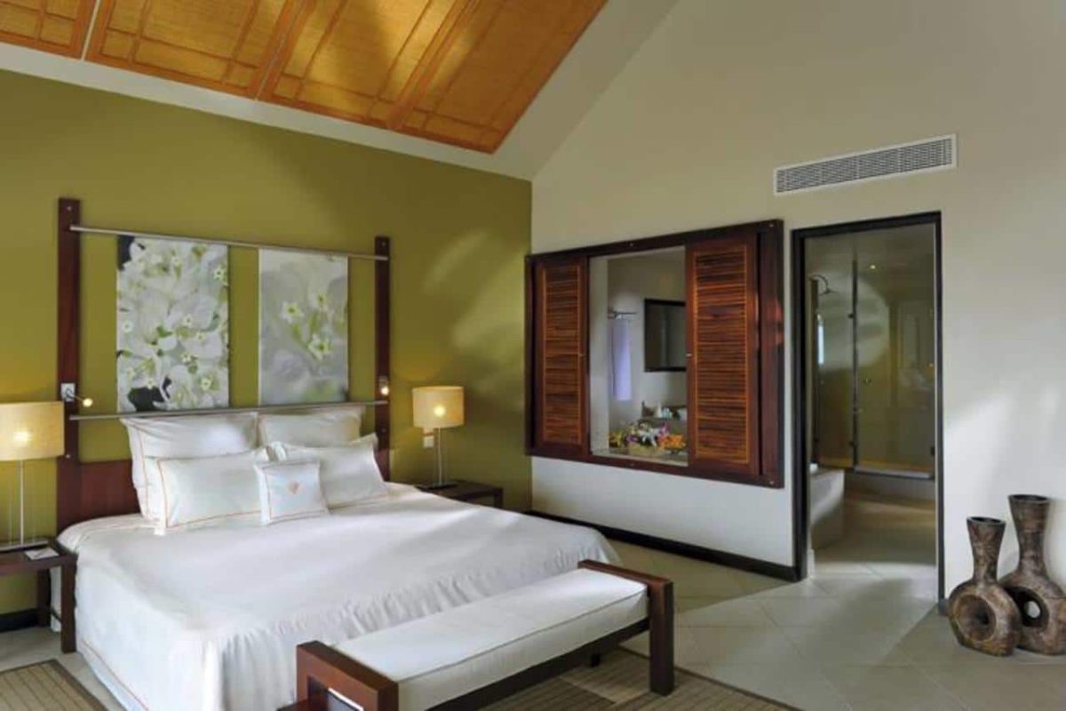 Cedarberg Travel | Victoria Beachcomber Resort & Spa