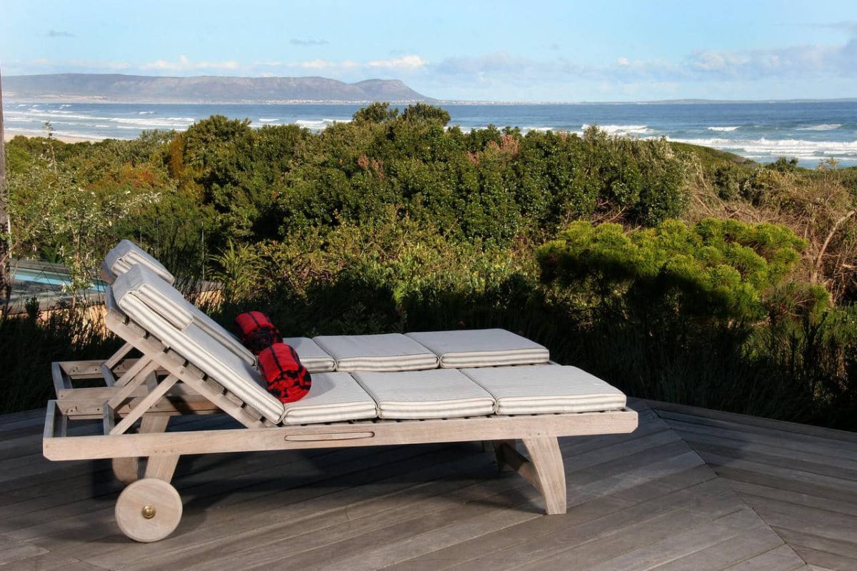 Cedarberg Travel | Mosselberg on Grotto Beach