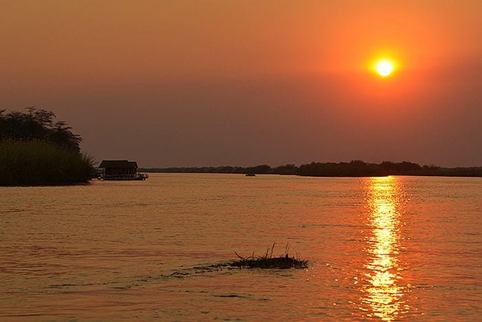 Hakusembe River Lodge