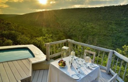 Clifftop Exclusive Safari Hideaway