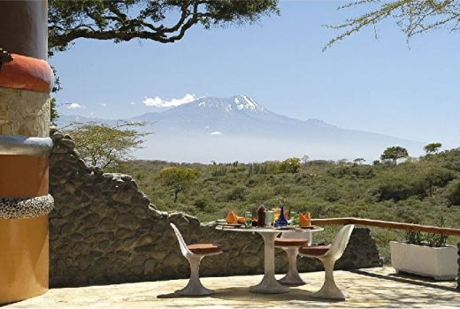 Hatari Lodge