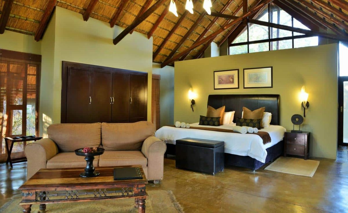 Cedarberg Travel | Black Rhino Game Lodge