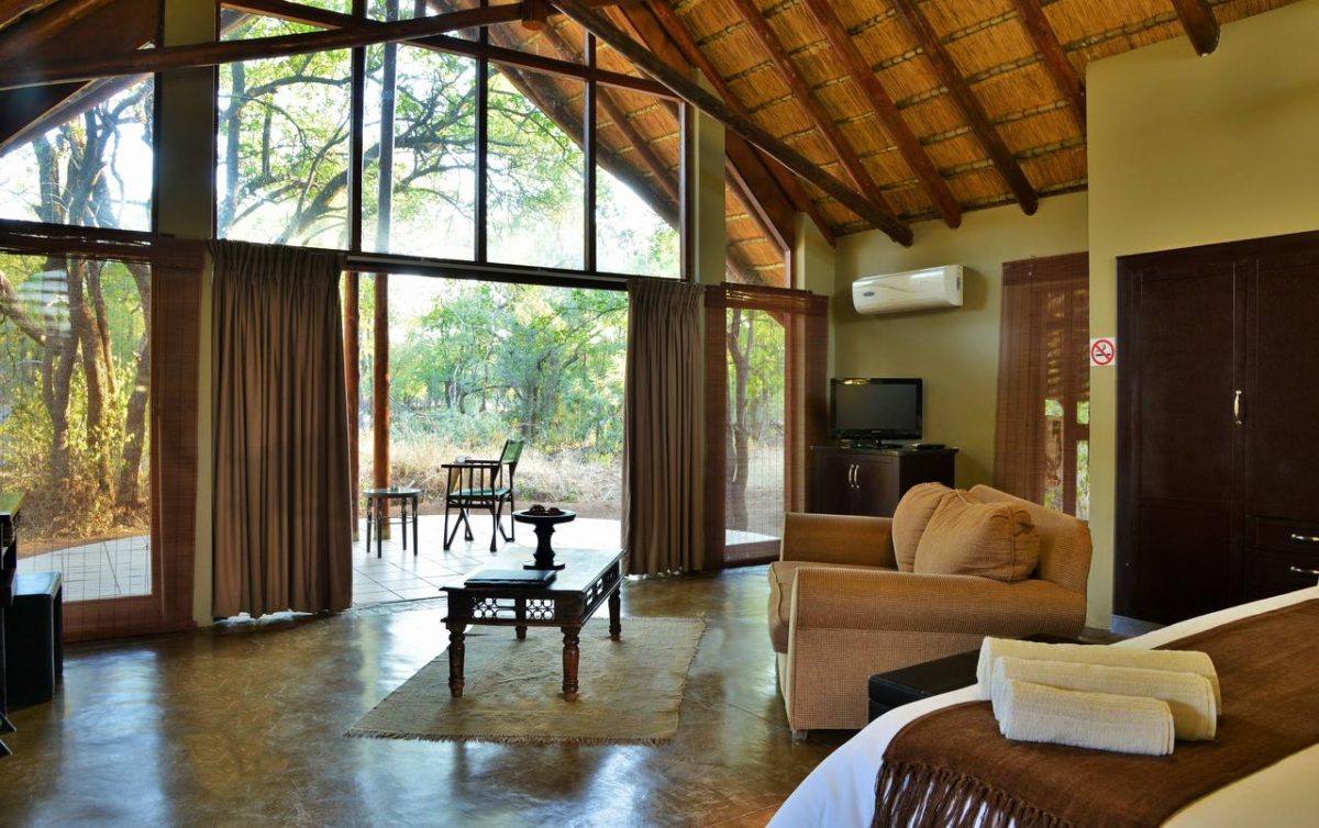 Cedarberg Travel | Black Rhino Game Lodge