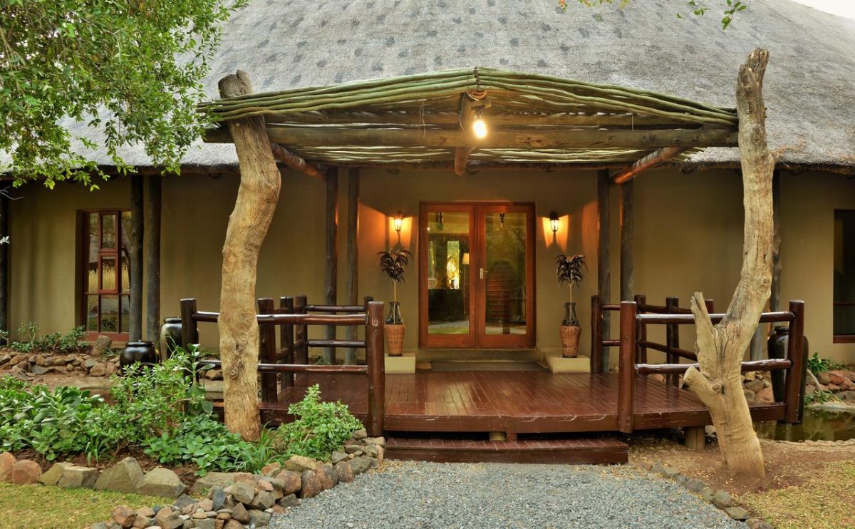 Cedarberg Travel | Black Rhino Game Lodge