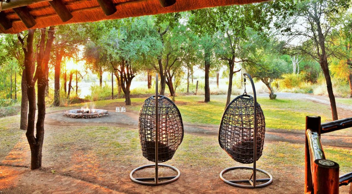 Cedarberg Travel | Black Rhino Game Lodge