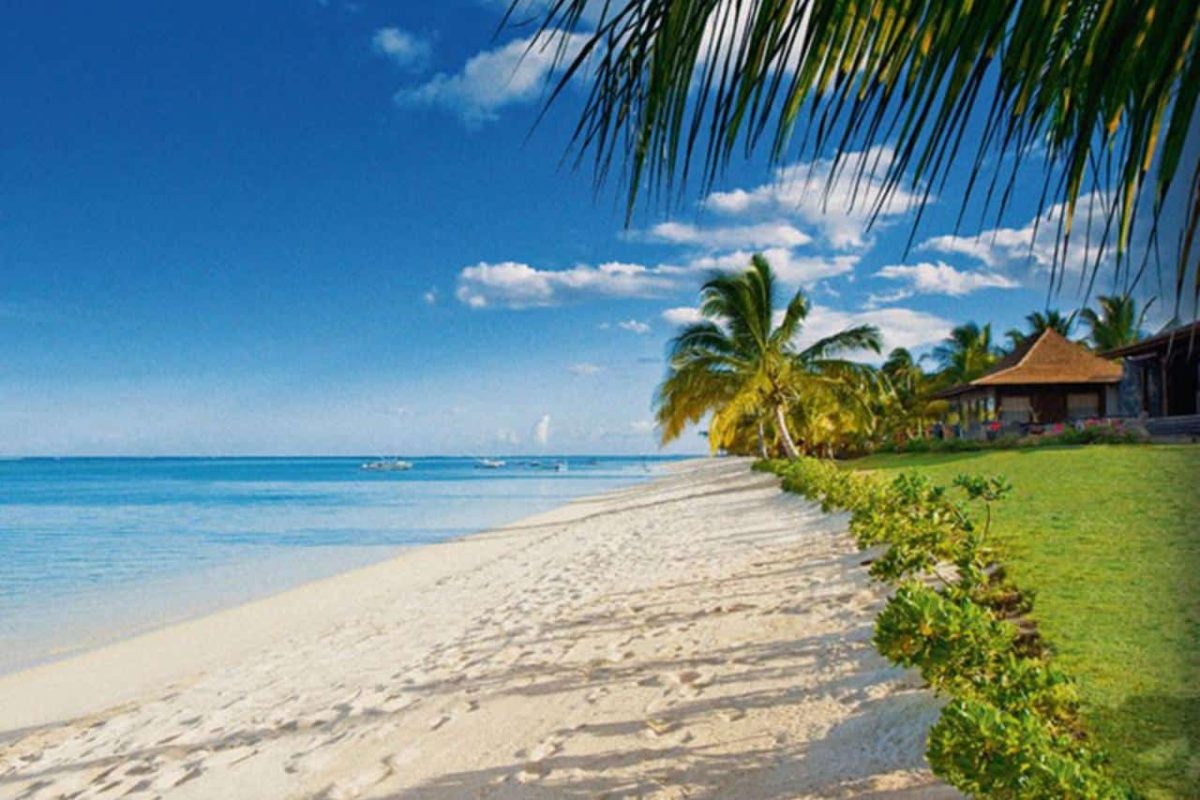 Cedarberg Travel | LUX Le Morne Hotel