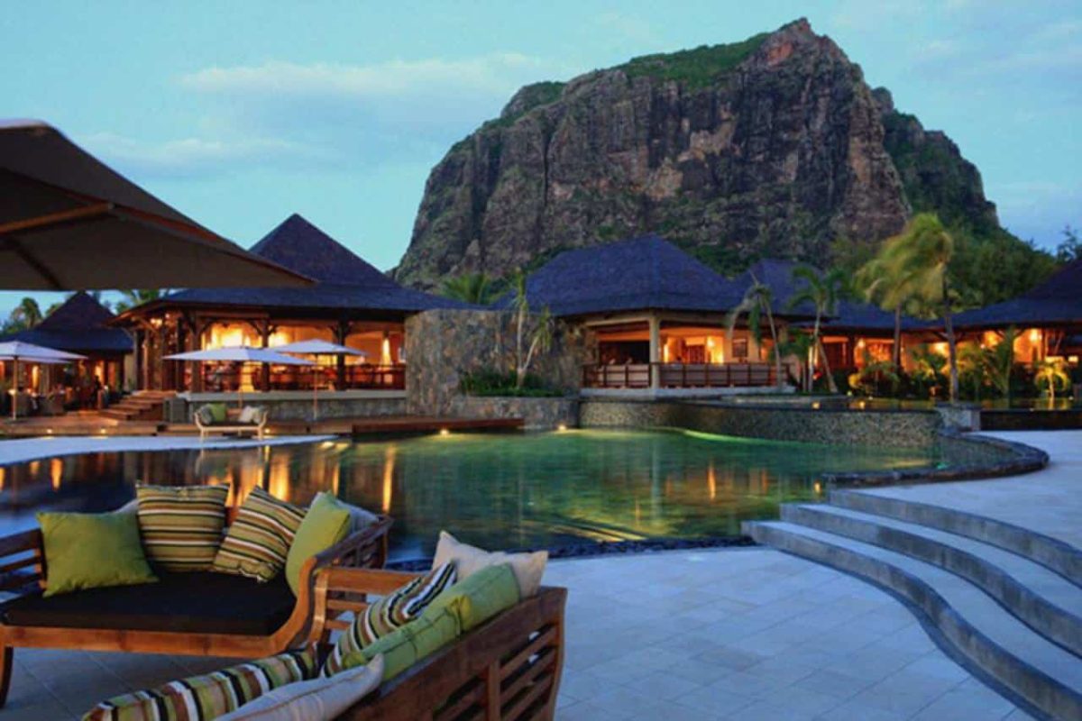Cedarberg Travel | LUX Le Morne Hotel