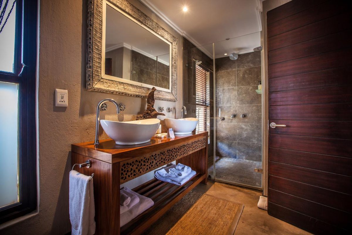 Cedarberg Travel | Nambiti Hills Private Game Lodge