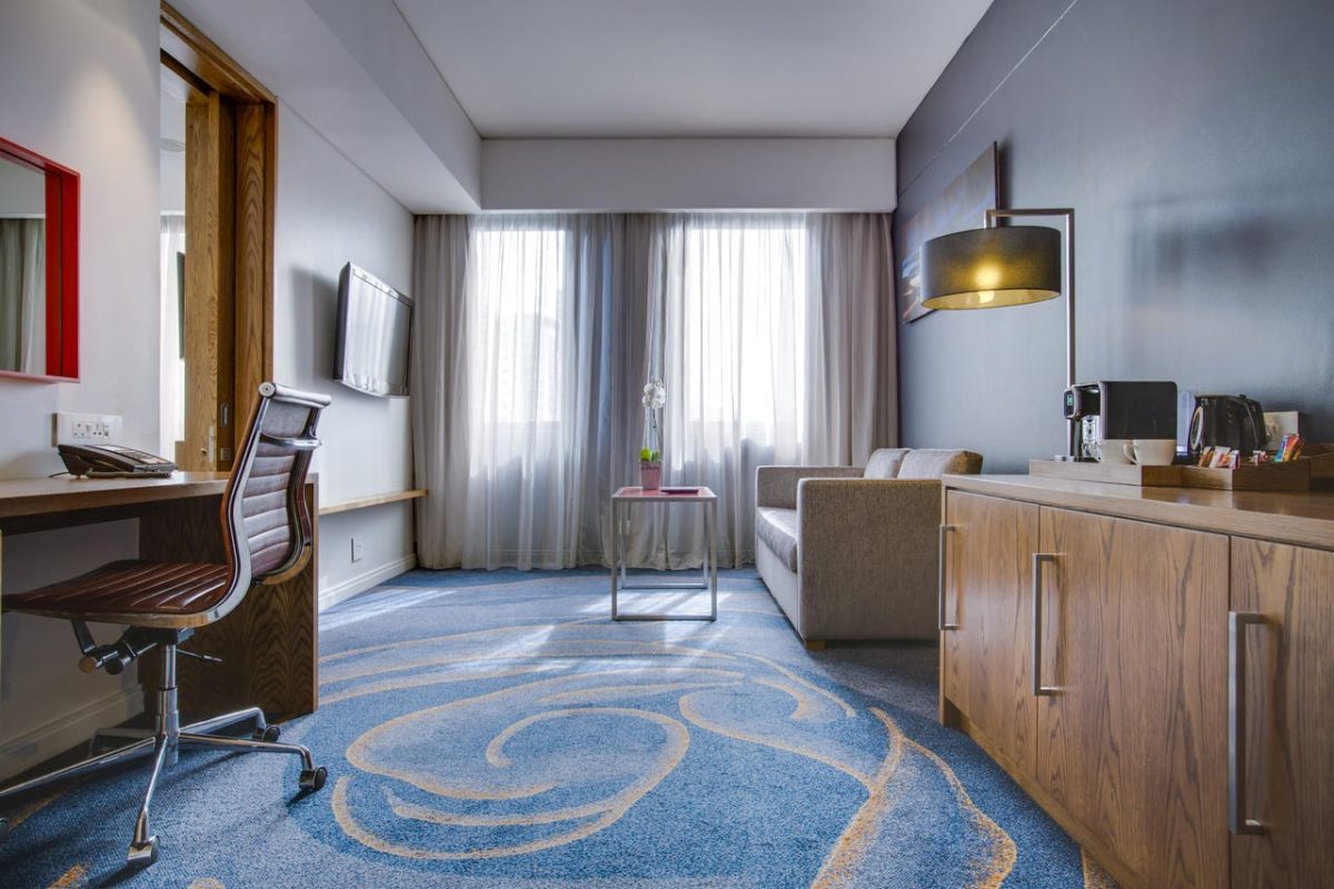 Cedarberg Travel | Radisson Hotel Foreshore Cape Town