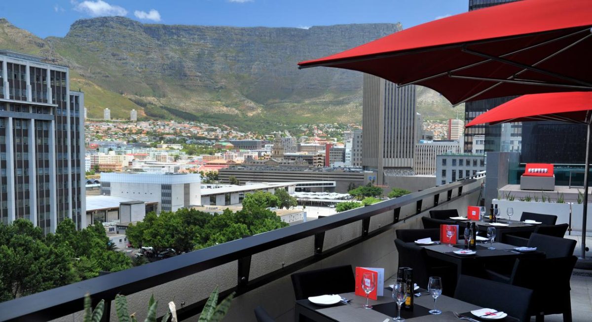 Cedarberg Travel | Radisson Hotel Foreshore Cape Town