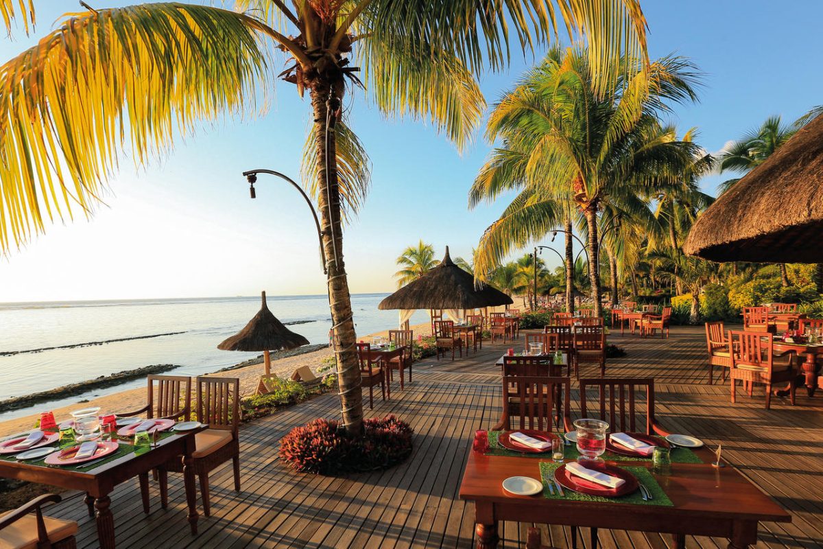 Cedarberg Travel | Victoria Beachcomber Resort & Spa