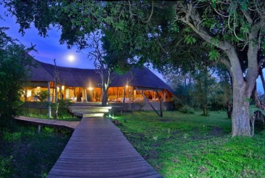 Victoria Falls River Lodge