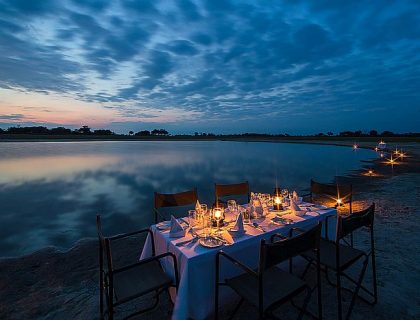 Botswana walking safaris - Footsteps