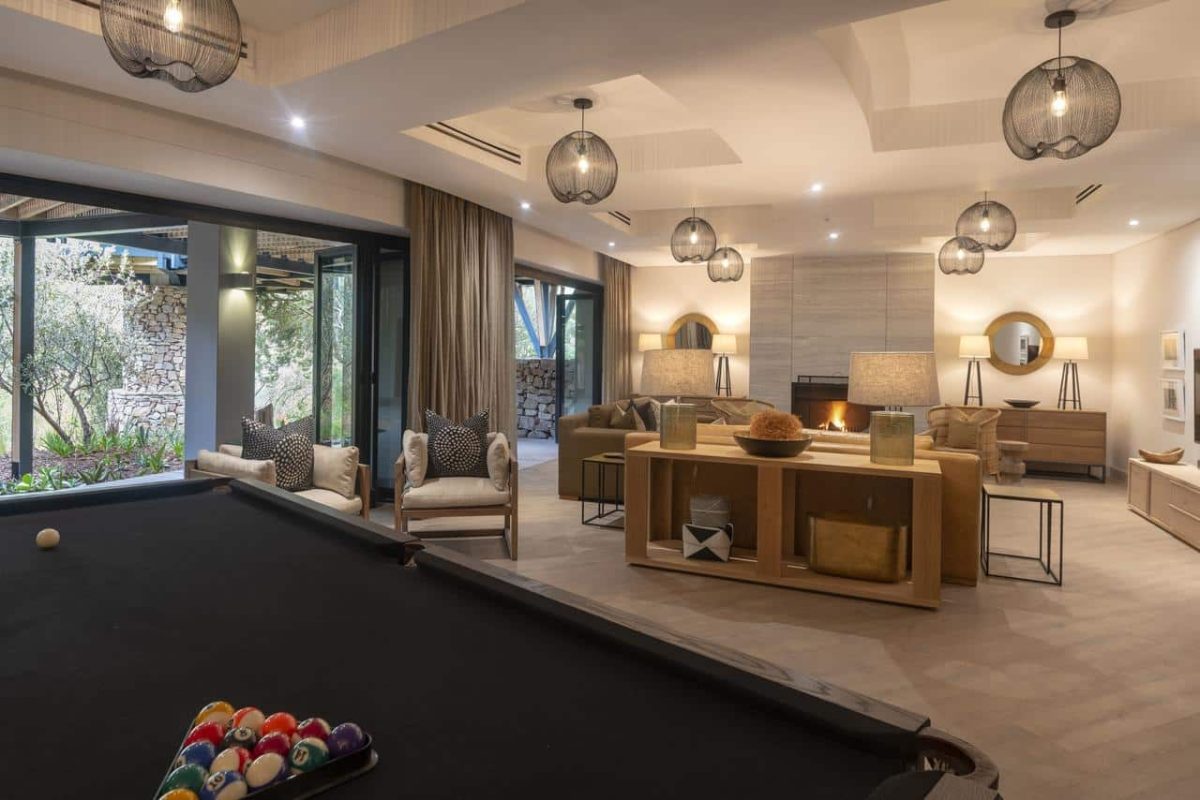 Cedarberg Travel | Eagles Crag at Shamwari Private Game Reserve