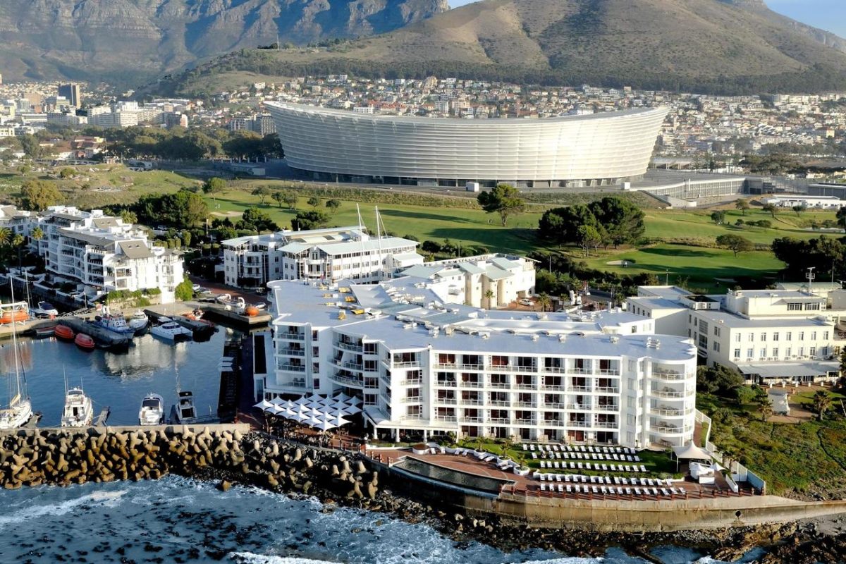 Cedarberg Travel | Radisson Collection Waterfront Hotel