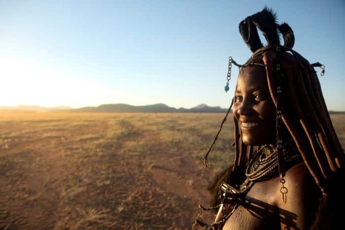 Skeleton-Koakoveld-himba-lady-700