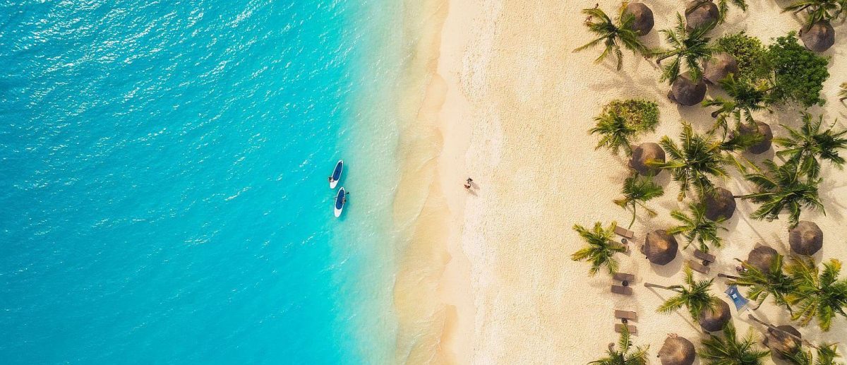 Luxury honeymoon safari in Africa - Zanzibar beach