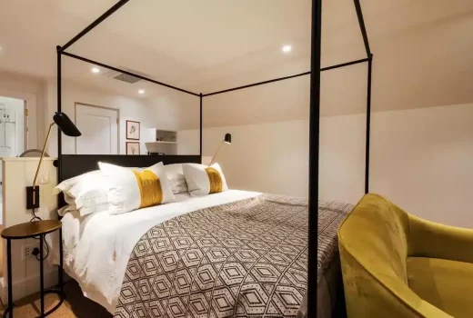 Luxury Room, Main House