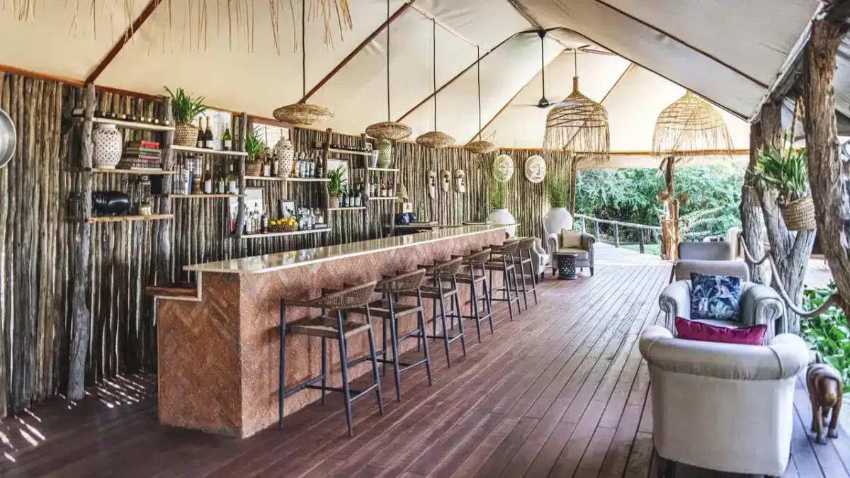 Cedarberg Travel | Anabezi Luxury Tented Camp