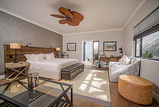 Valley Lodge - Family room