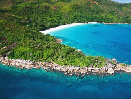 Praslin beach holiday