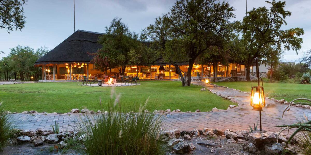 Mushara Bush Camp - family lodges in Namibia