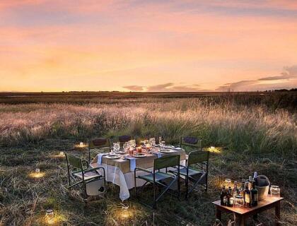 Private bush dinner on a safari in Liuwa plains 